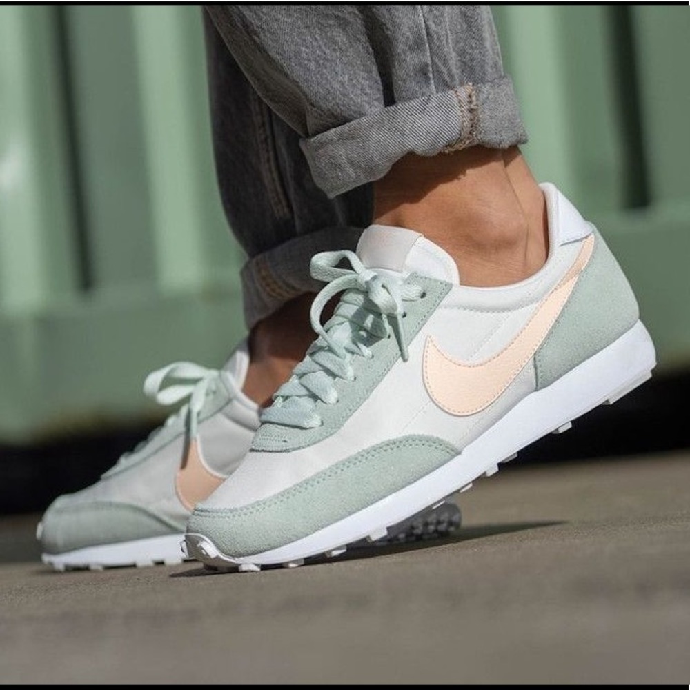 Nike Daybreak Classic Sneaker Shoes PRICE FIRM - Picture 4 of 13